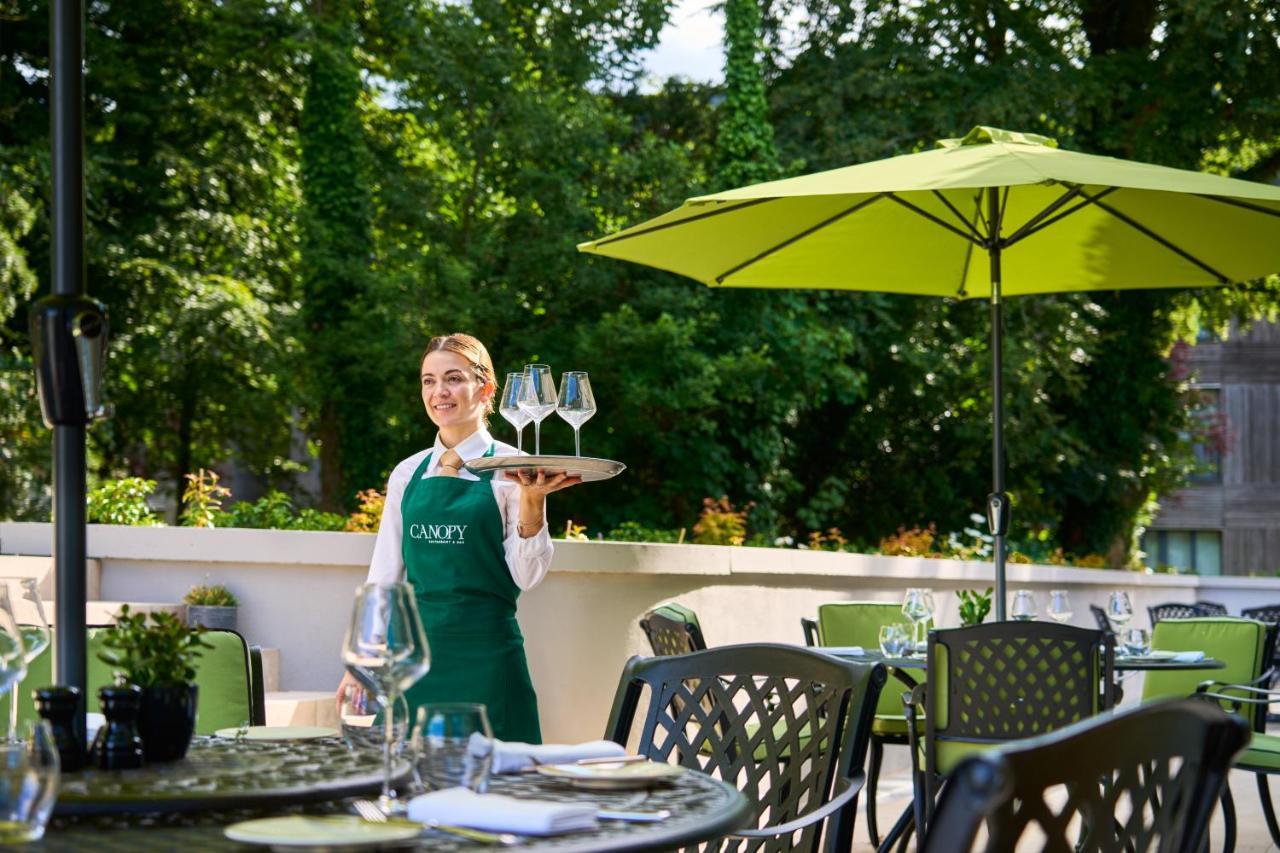 Castlemartyr Resort Hotel Εξωτερικό φωτογραφία A waitress at the hotel
