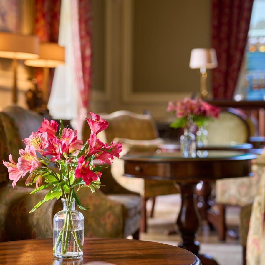 Castlemartyr Resort Hotel Εξωτερικό φωτογραφία The interior of the hotel