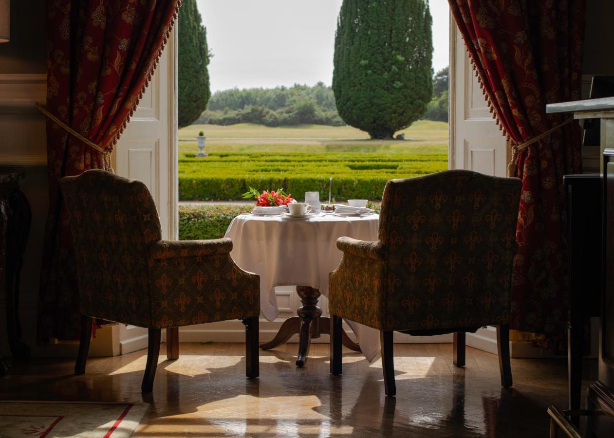 Castlemartyr Resort Hotel Εξωτερικό φωτογραφία The dining room at the hotel