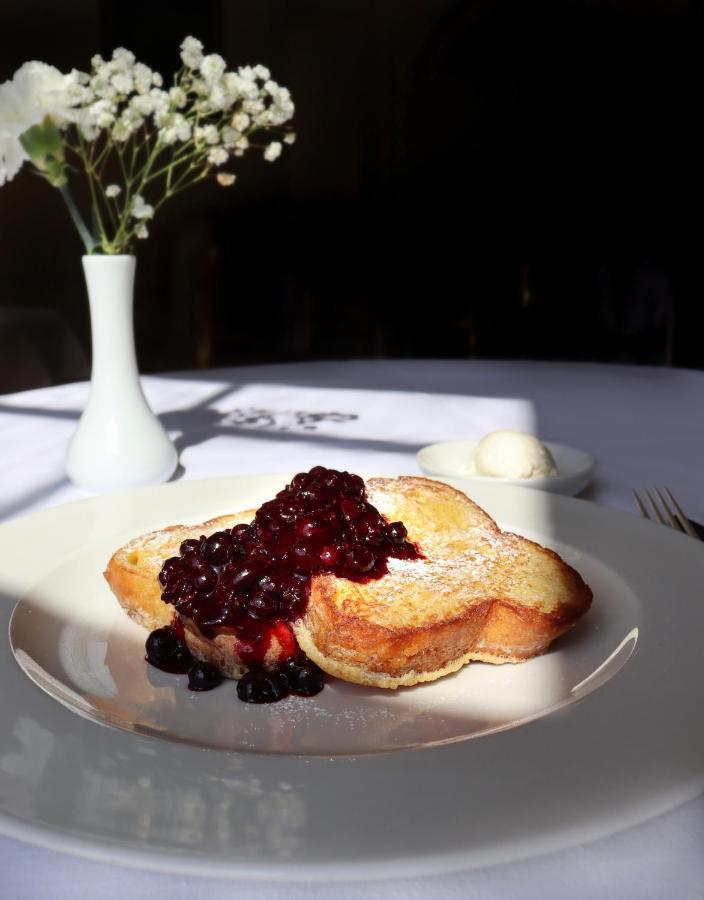 Castlemartyr Resort Hotel Εξωτερικό φωτογραφία French toast with mixed berries
